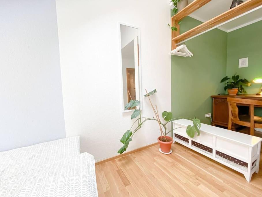 Schoene Ferienwohnung Mit Blick Ueber Stadtwald Lipsko Exteriér fotografie